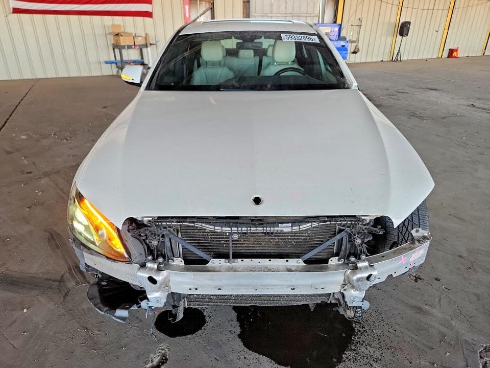 2019 MERCEDES-BENZ E 300 5