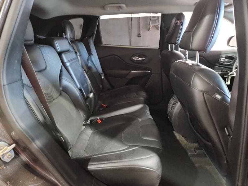 2019 JEEP CHEROKEE LIMITED 10