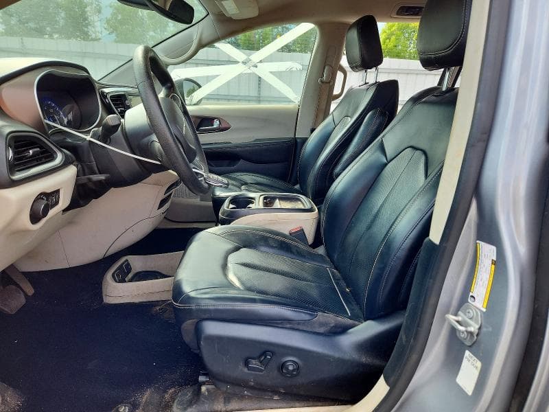 2020 CHRYSLER VOYAGER LXI 7
