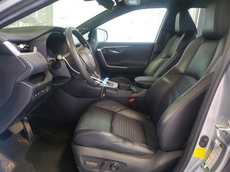 2019 TOYOTA RAV4 XSE 7