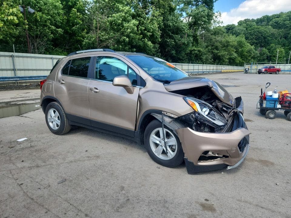 2018 CHEVROLET TRAX 1LT 4