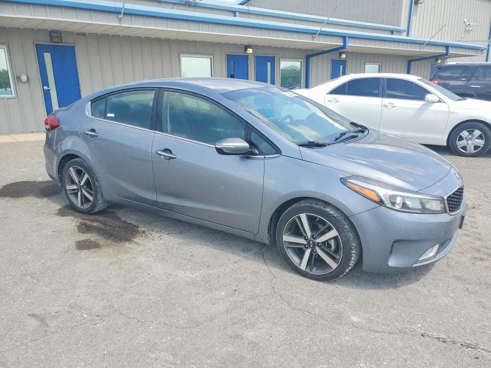 2017 KIA FORTE EX 4