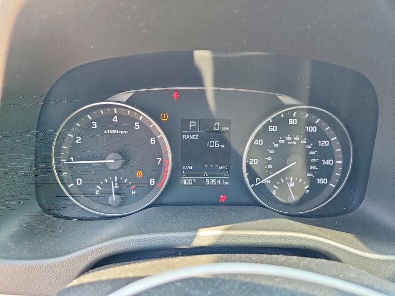 2017 HYUNDAI ELANTRA SE SE 9