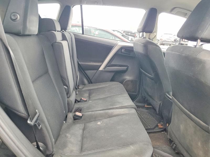 2016 TOYOTA RAV4 LE 11