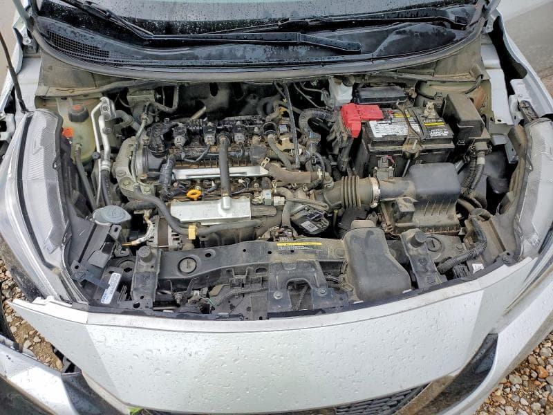 2021 NISSAN VERSA SR 11
