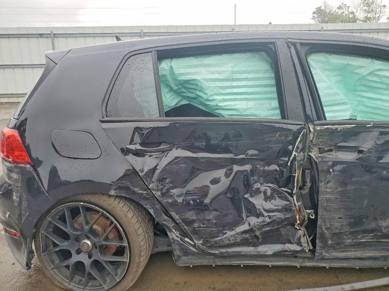 2017 VOLKSWAGEN GTI S 10