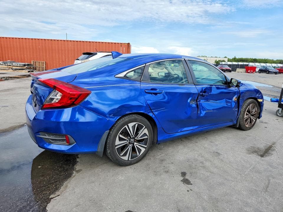 2018 HONDA CIVIC EX 3