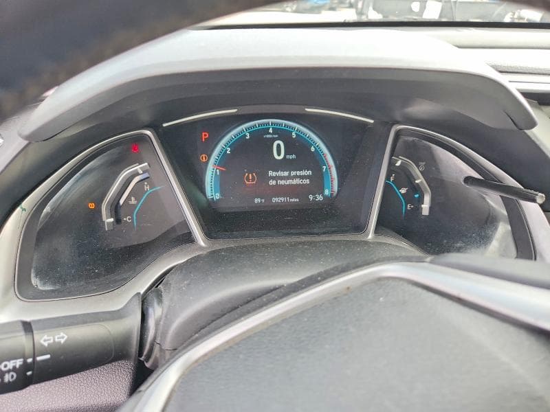 2018 HONDA CIVIC EX 9