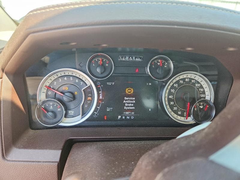 2017 RAM 1500 LARAMIE 9