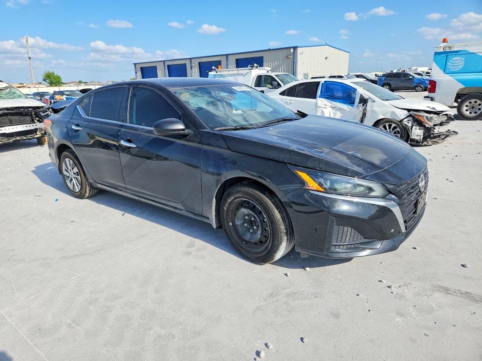 2025 NISSAN ALTIMA S 4