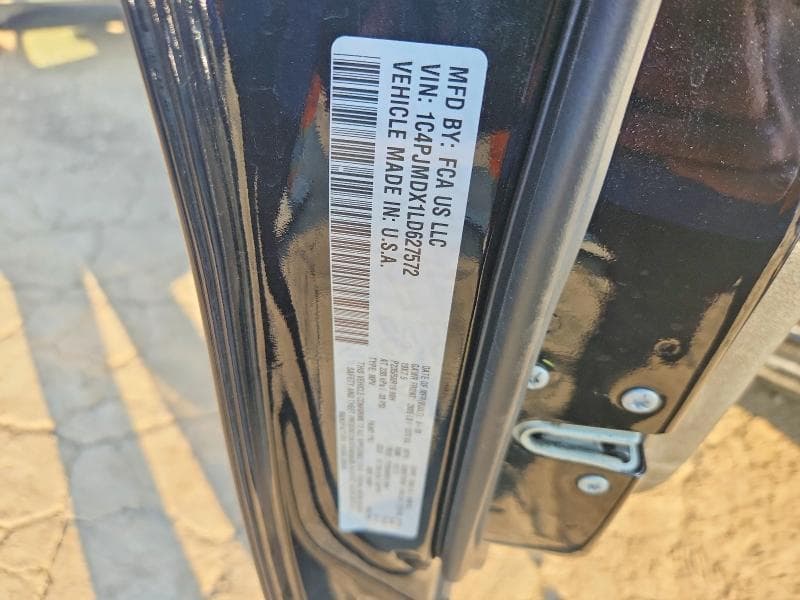 2020 JEEP CHEROKEE LIMITED 12