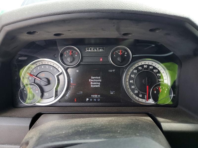 2016 RAM 1500 SLT 9