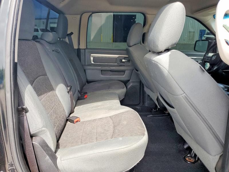 2016 RAM 1500 SLT 10