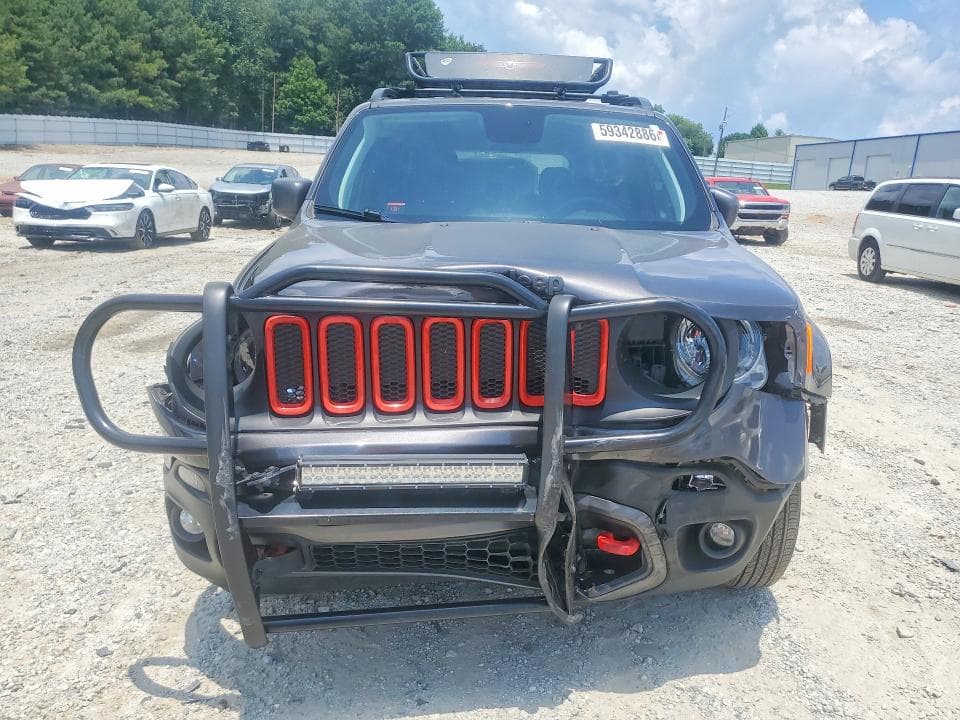 2018 JEEP RENEGADE TRAILHAWK 5