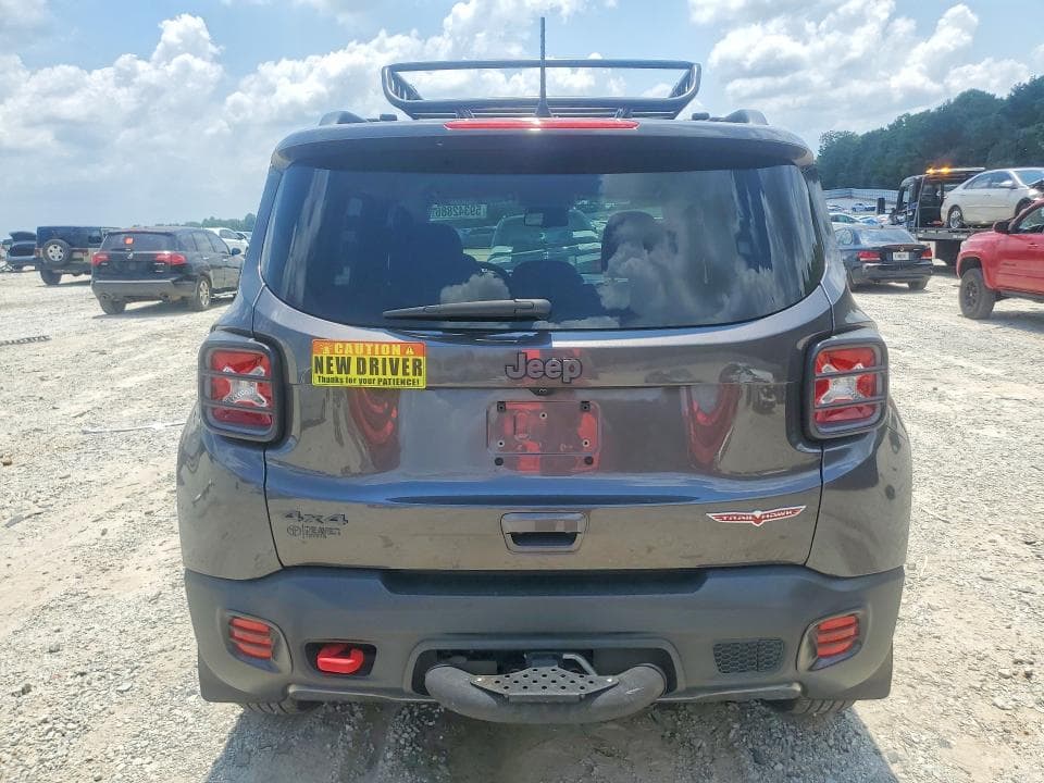 2018 JEEP RENEGADE TRAILHAWK 6