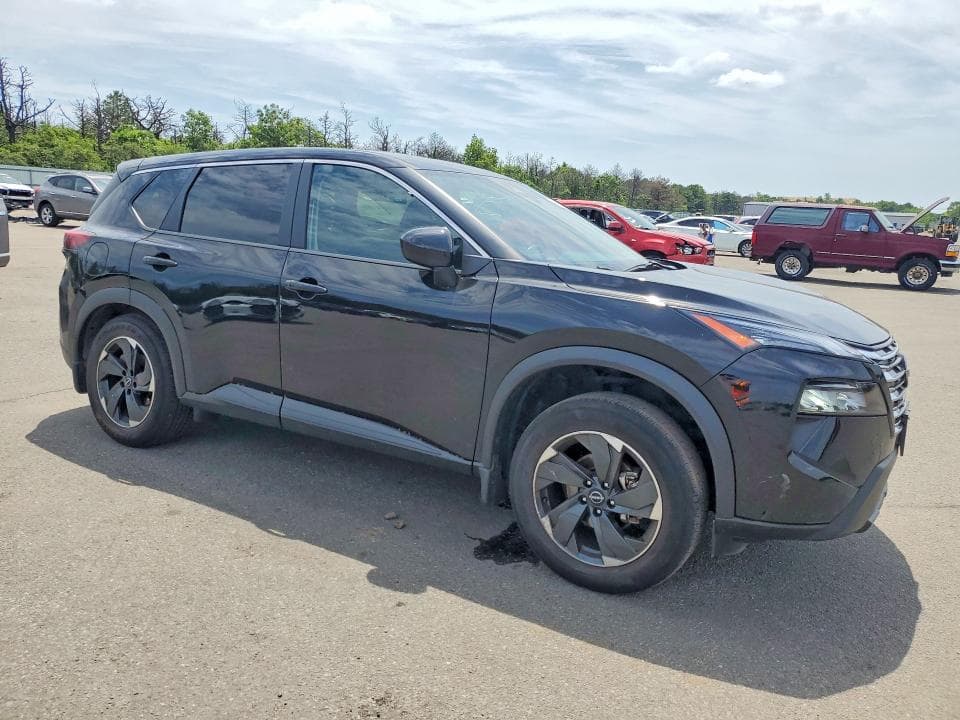 2024 NISSAN ROGUE SV 4