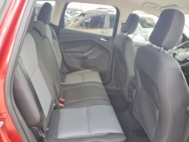 2019 FORD ESCAPE SE SE 11