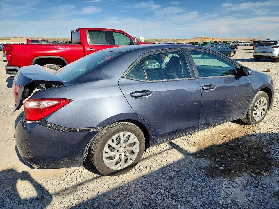 2019 TOYOTA COROLLA LE 3