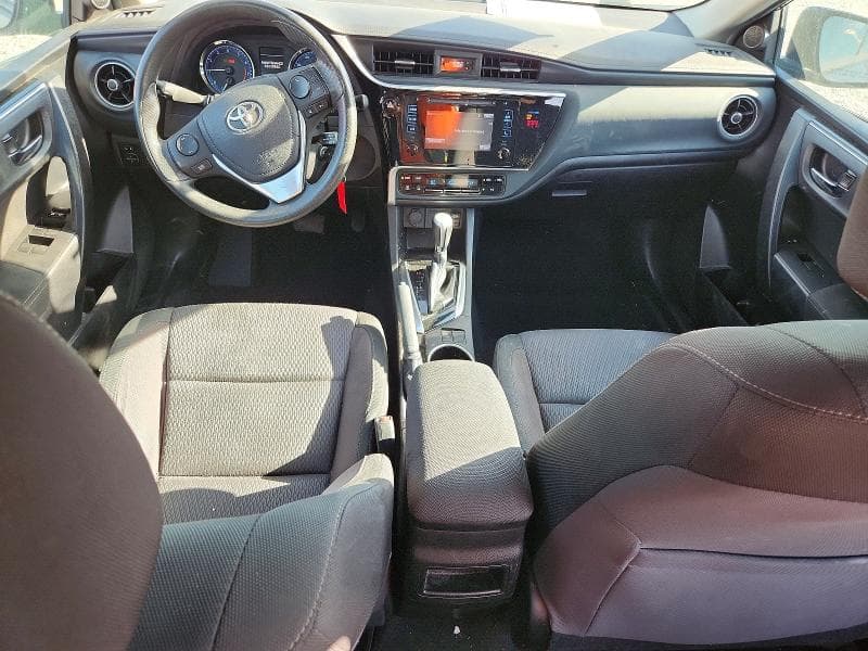 2019 TOYOTA COROLLA LE 8