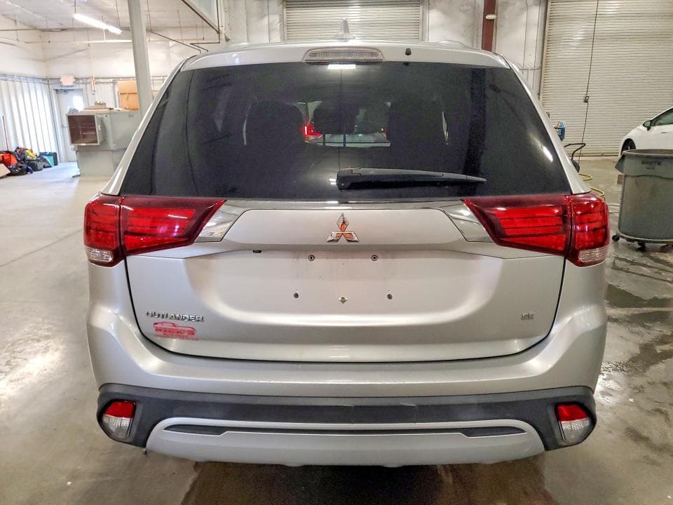 2020 MITSUBISHI OUTLANDER SE SE 6