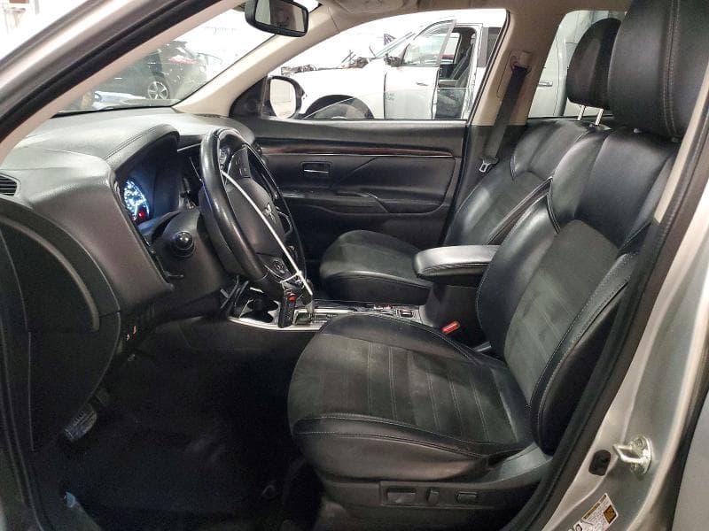 2020 MITSUBISHI OUTLANDER SE SE 7