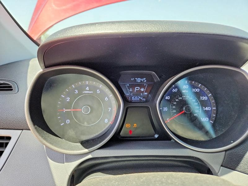 2016 HYUNDAI ELANTRA SE 9