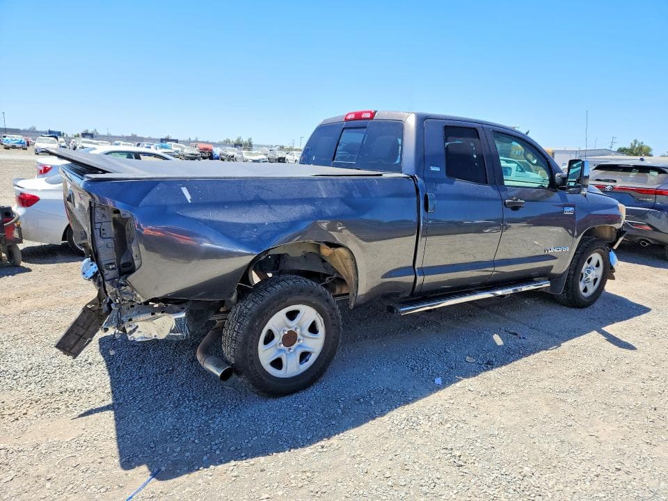 2017 TOYOTA TUNDRA SR5 3