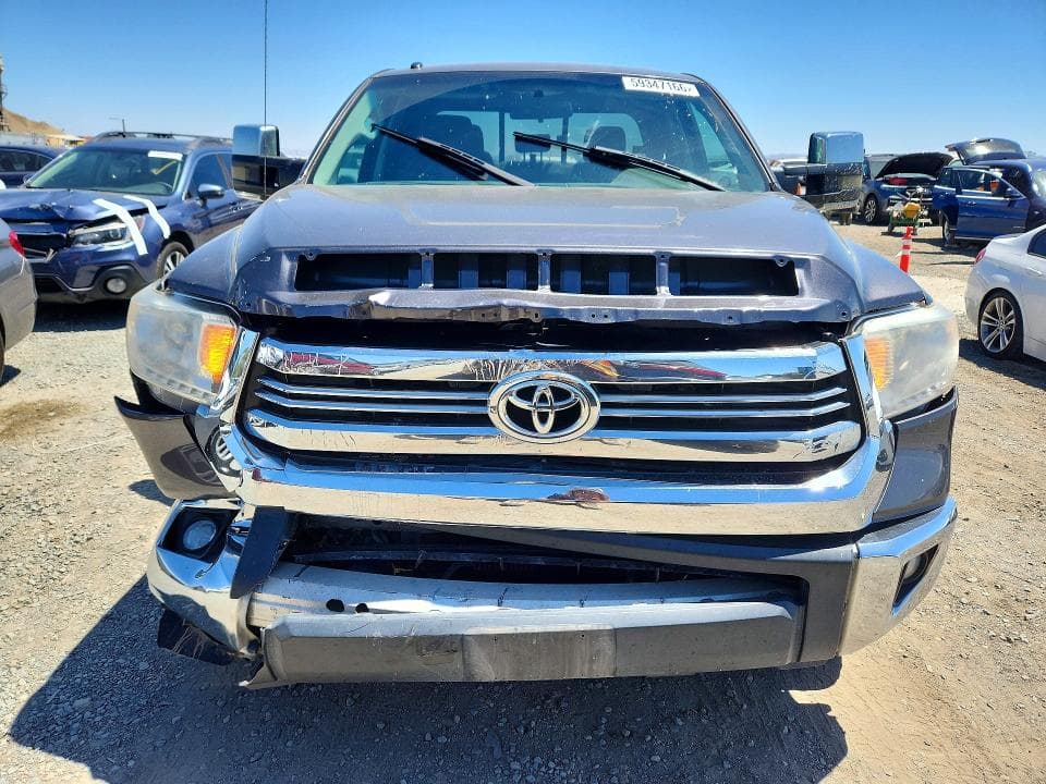 2017 TOYOTA TUNDRA SR5 5