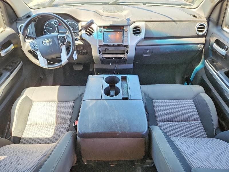 2017 TOYOTA TUNDRA SR5 8