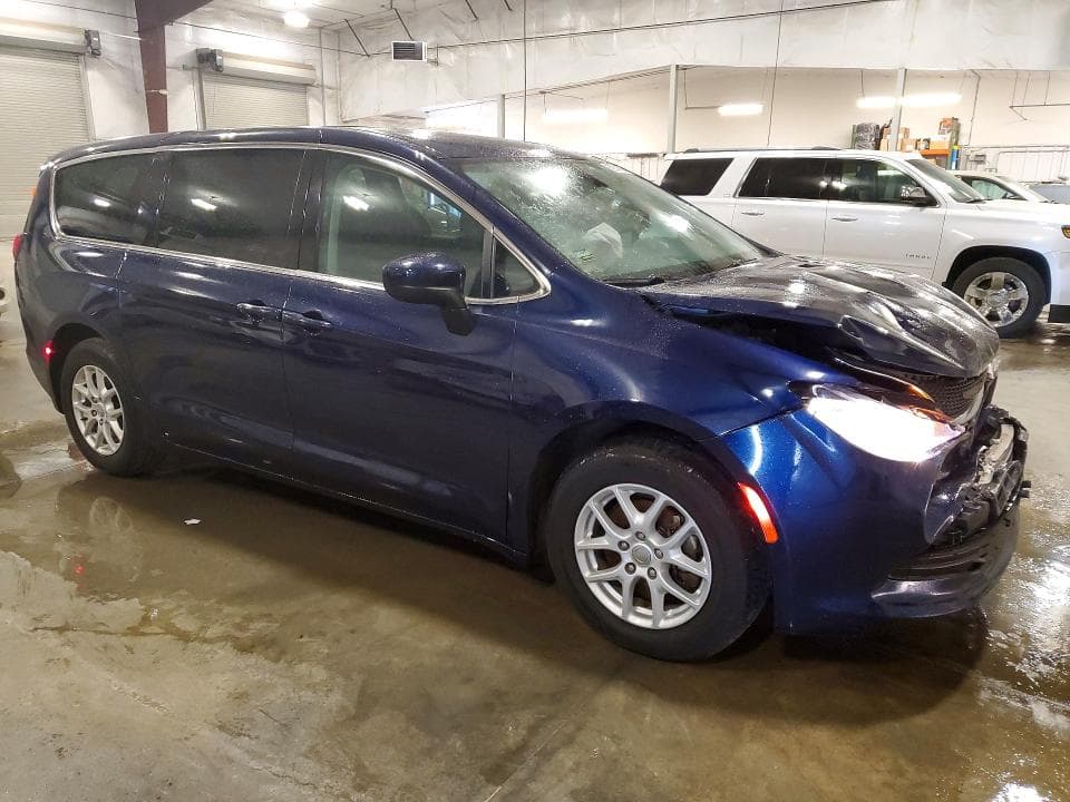 2017 CHRYSLER PACIFICA TOURING 4