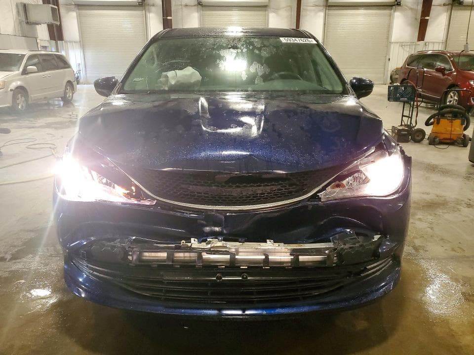2017 CHRYSLER PACIFICA TOURING 5