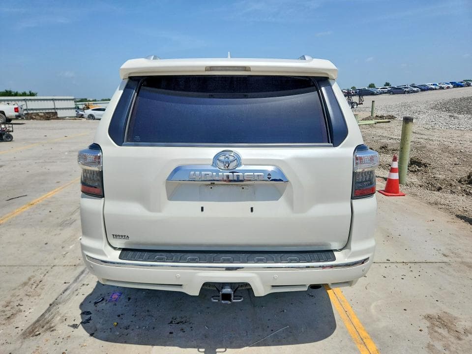 2019 TOYOTA 4RUNNER LIMITED 6
