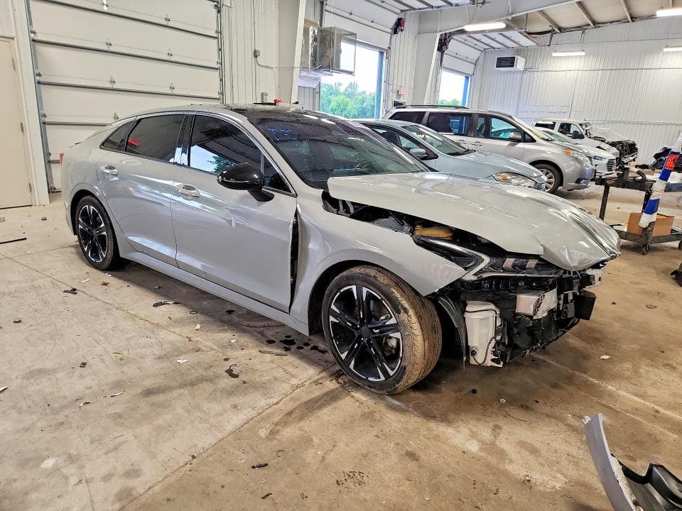 2022 KIA K5 GT LINE 4