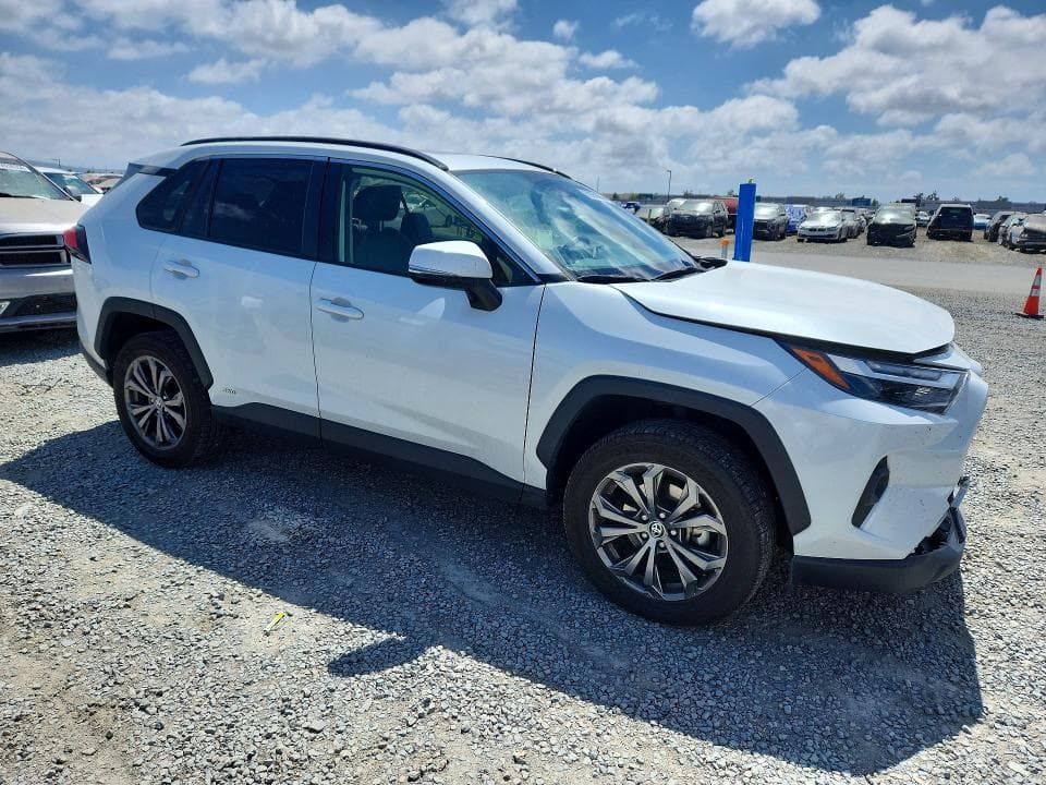 2023 TOYOTA RAV4 XLE PREMIUM 4