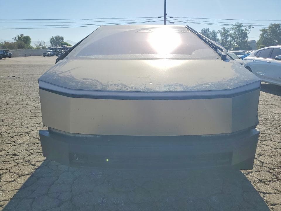 2024 TESLA CYBERTRUCK 5