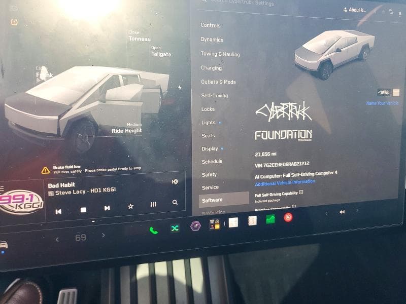 2024 TESLA CYBERTRUCK 9