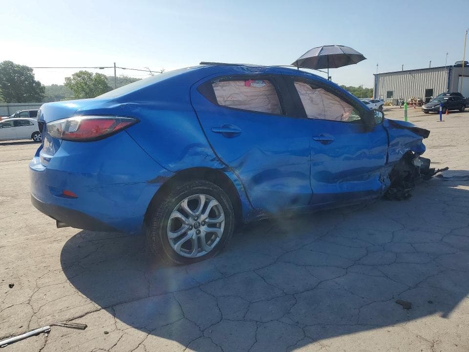 2017 TOYOTA YARIS IA BASE 3