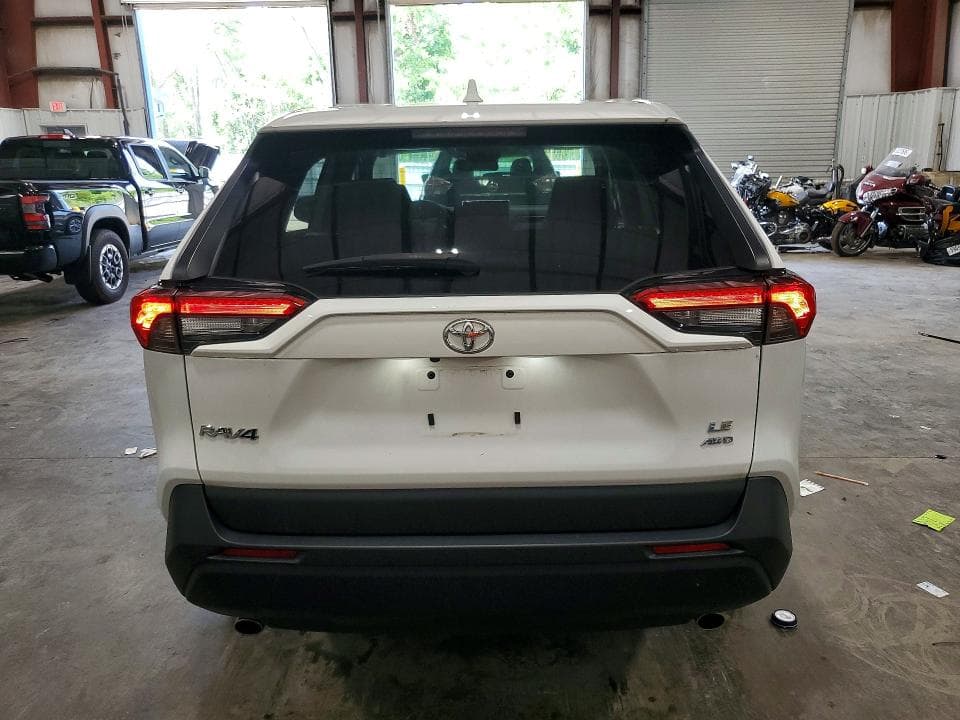 2023 TOYOTA RAV4 LE 6