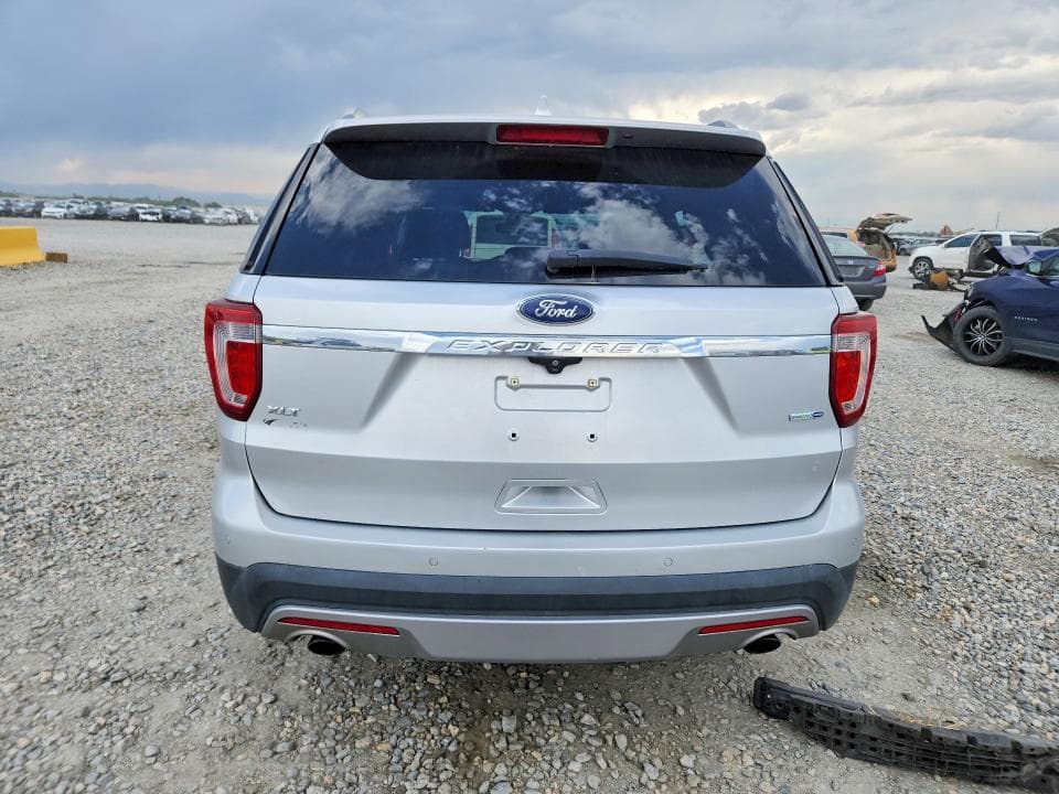 2017 FORD EXPLORER XLT 6