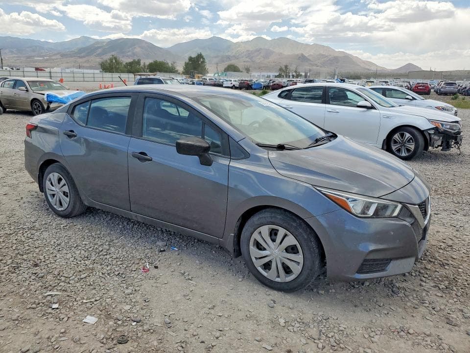 2020 NISSAN VERSA 4