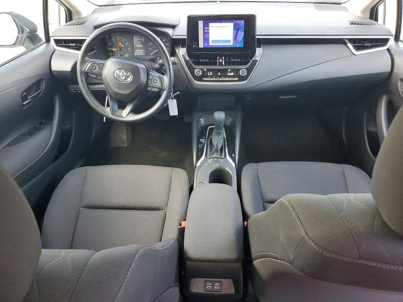 2025 TOYOTA COROLLA LE 8