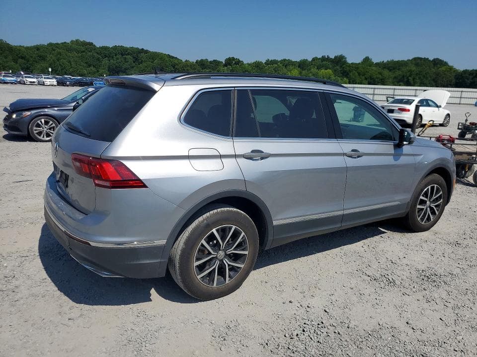 2021 VOLKSWAGEN TIGUAN SE 3