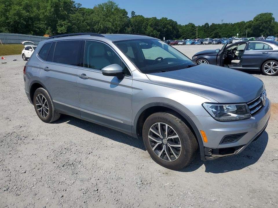2021 VOLKSWAGEN TIGUAN SE 4