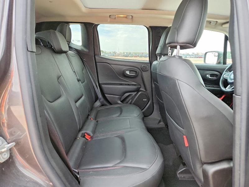 2021 JEEP RENEGADE TRAILHAWK 10