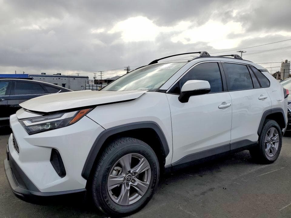 2023 TOYOTA RAV4 XLE - 1