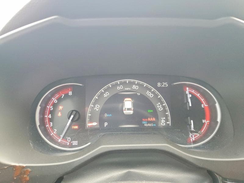 2023 TOYOTA RAV4 XLE 9