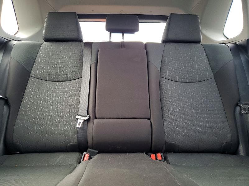 2023 TOYOTA RAV4 XLE 10