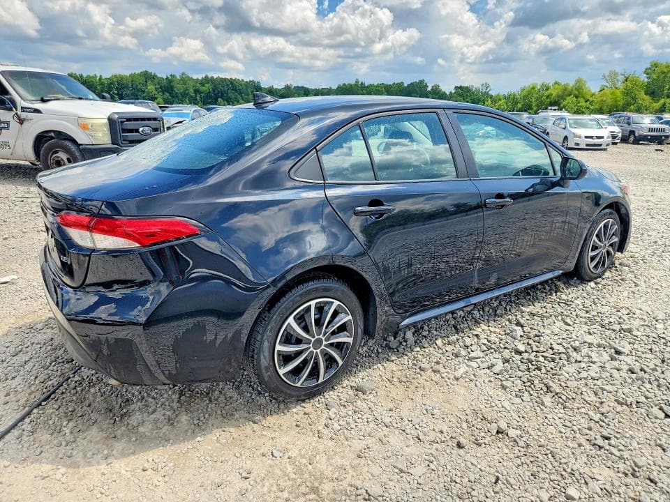 2023 TOYOTA COROLLA 3