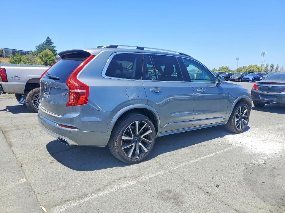 2019 VOLVO XC90 T8 MOMENTUM 3