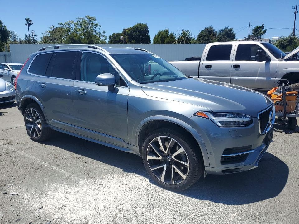 2019 VOLVO XC90 T8 MOMENTUM 4